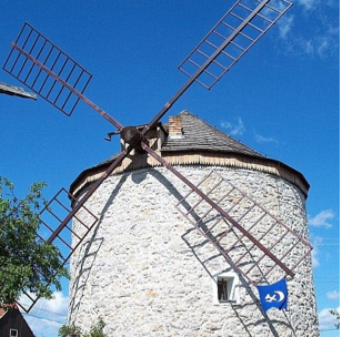 Větrný mlýn v&nbsp;Rudicích